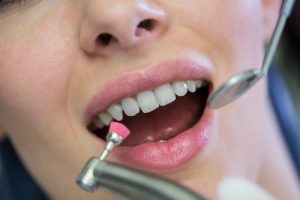 tooth sensitivity after crown​